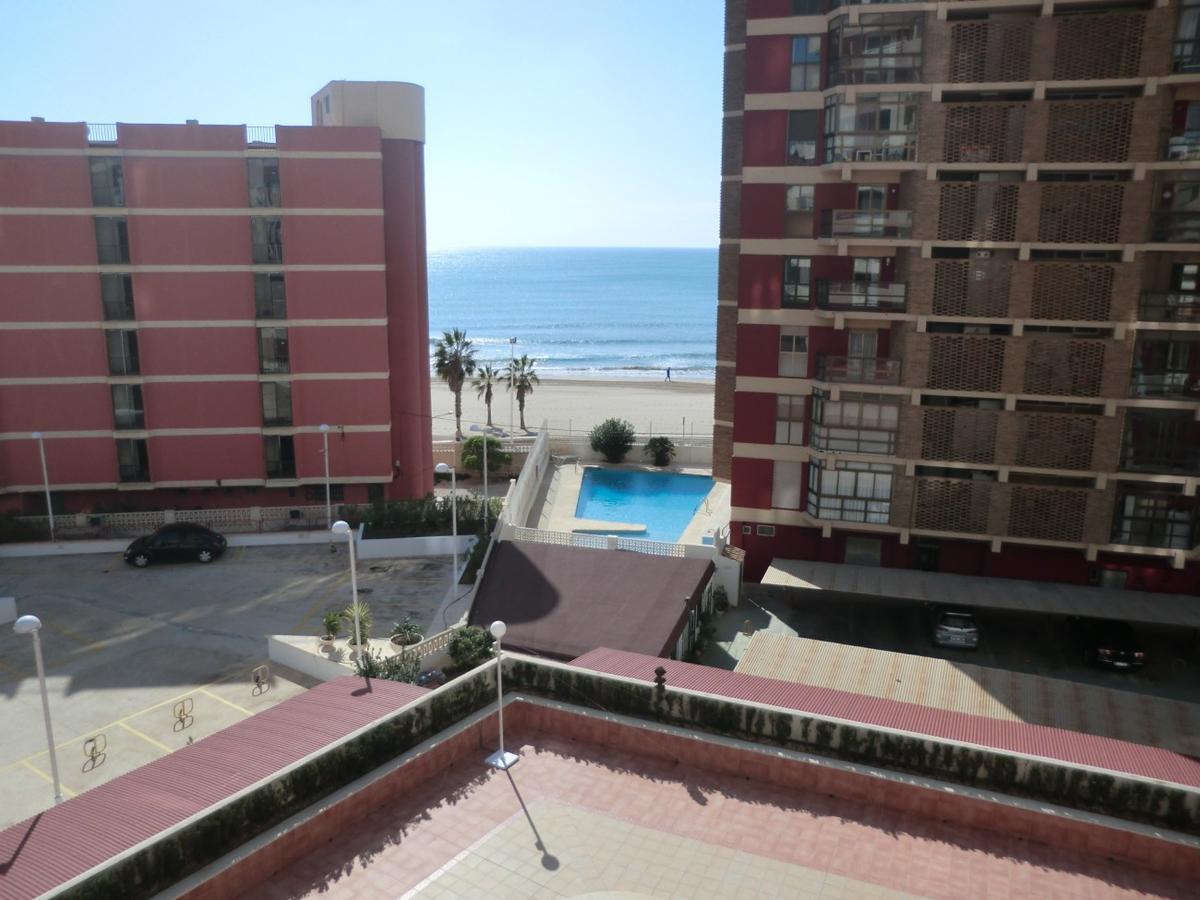Edificio Playa De Oro Apartment Calp Exterior foto